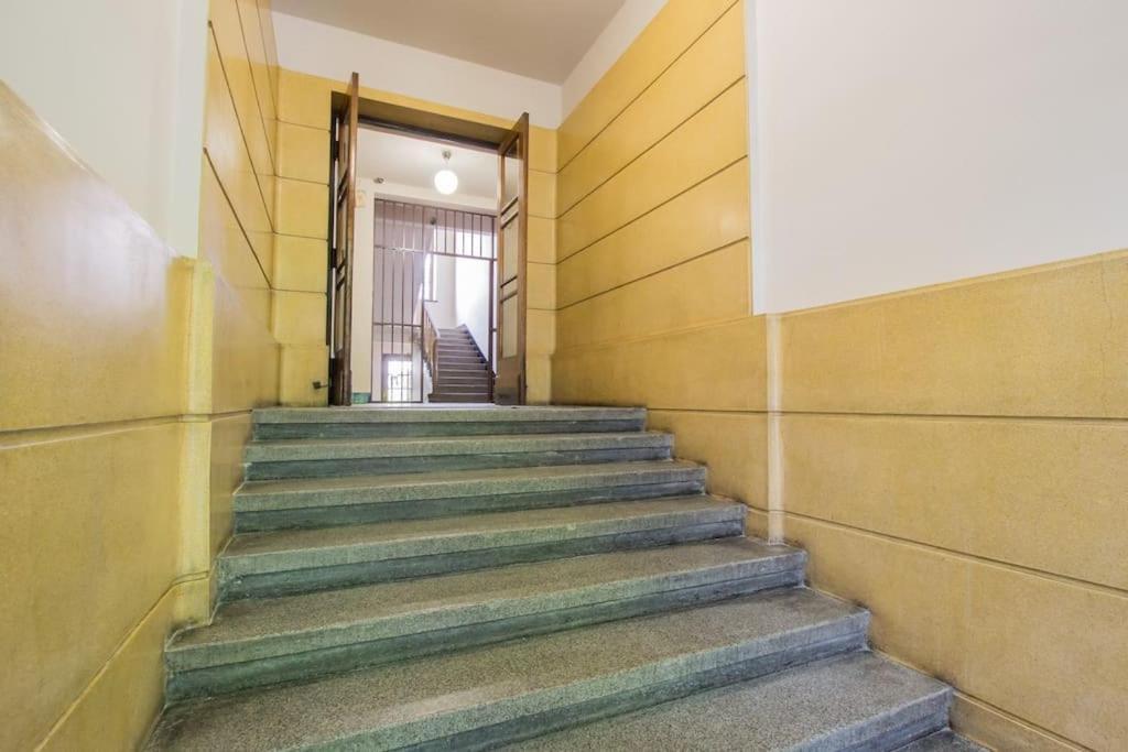Spacious 3Br Apartment With Ac In Living Room, 2 Balconies 크라쿠프 외부 사진