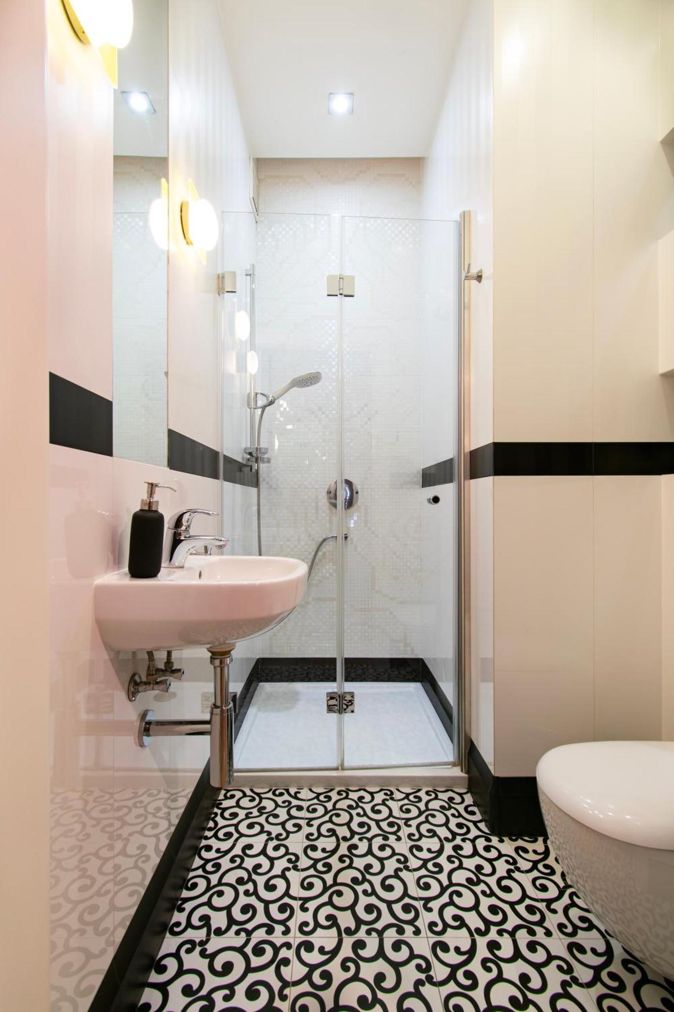 Spacious 3Br Apartment With Ac In Living Room, 2 Balconies 크라쿠프 외부 사진